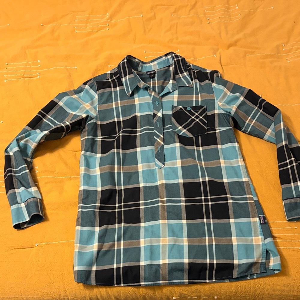 Patagonia Featherstone Teal and Black Checkered Tunic